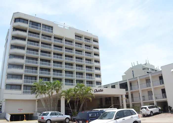 Acacia Court Hotel