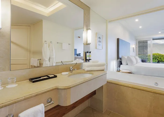 Pullman Reef Hotel Casino